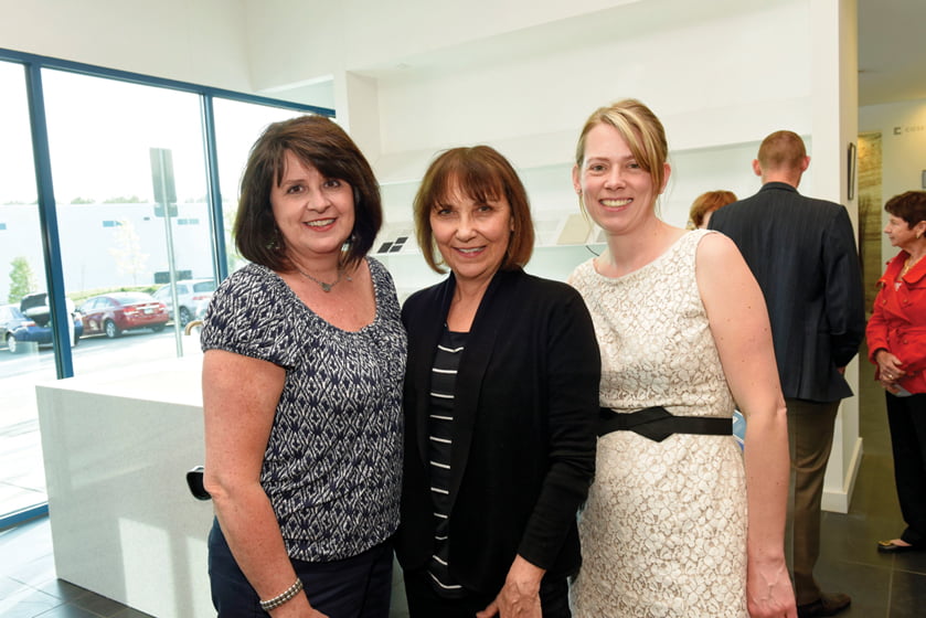 Jennifer Horn - Laura Gerber