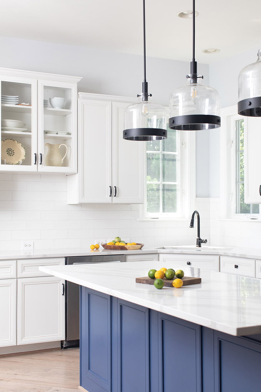 Ruth Gamarra relies on the power of color to remake a stodgy kitchen with fresh flair