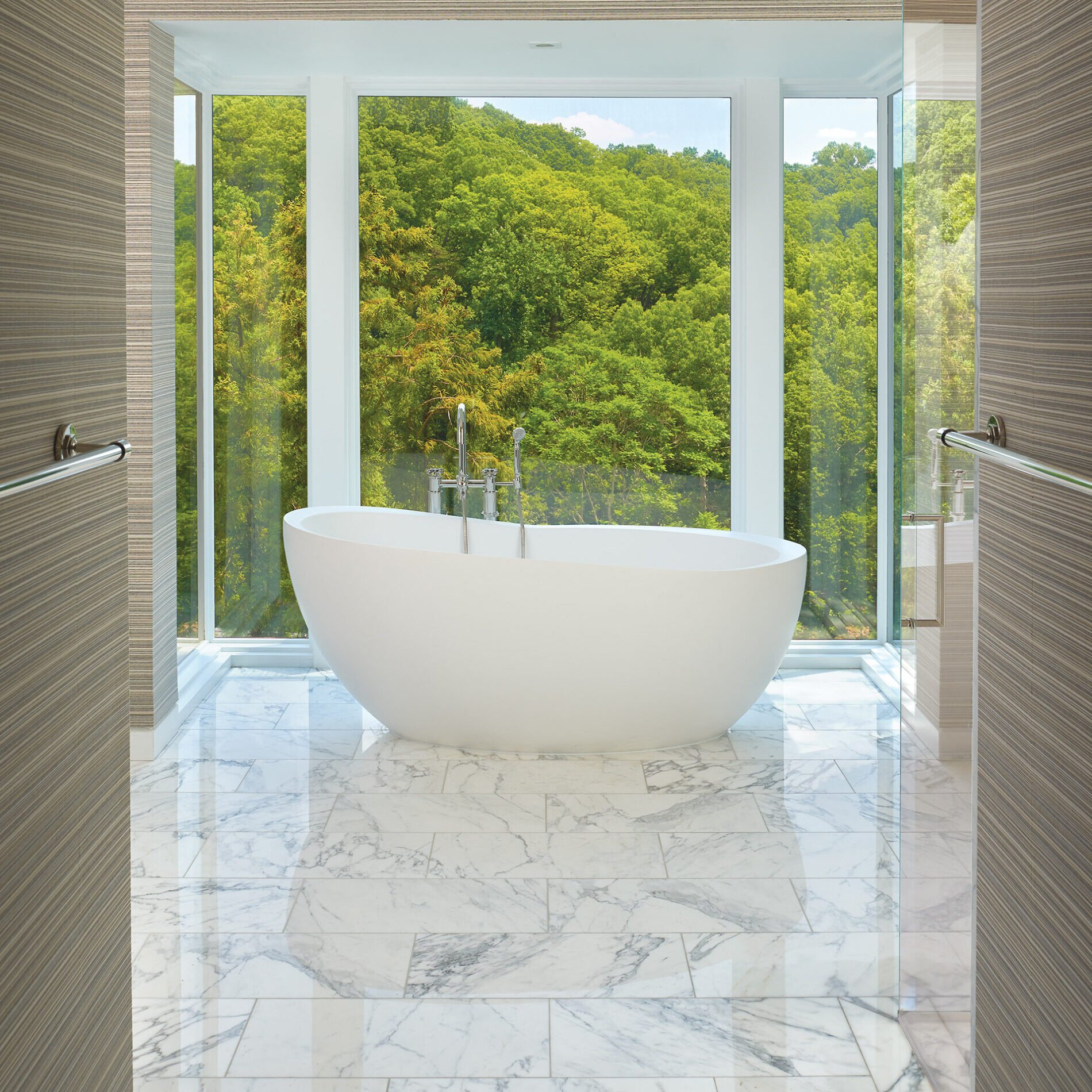 Scuptural Waterworks tub