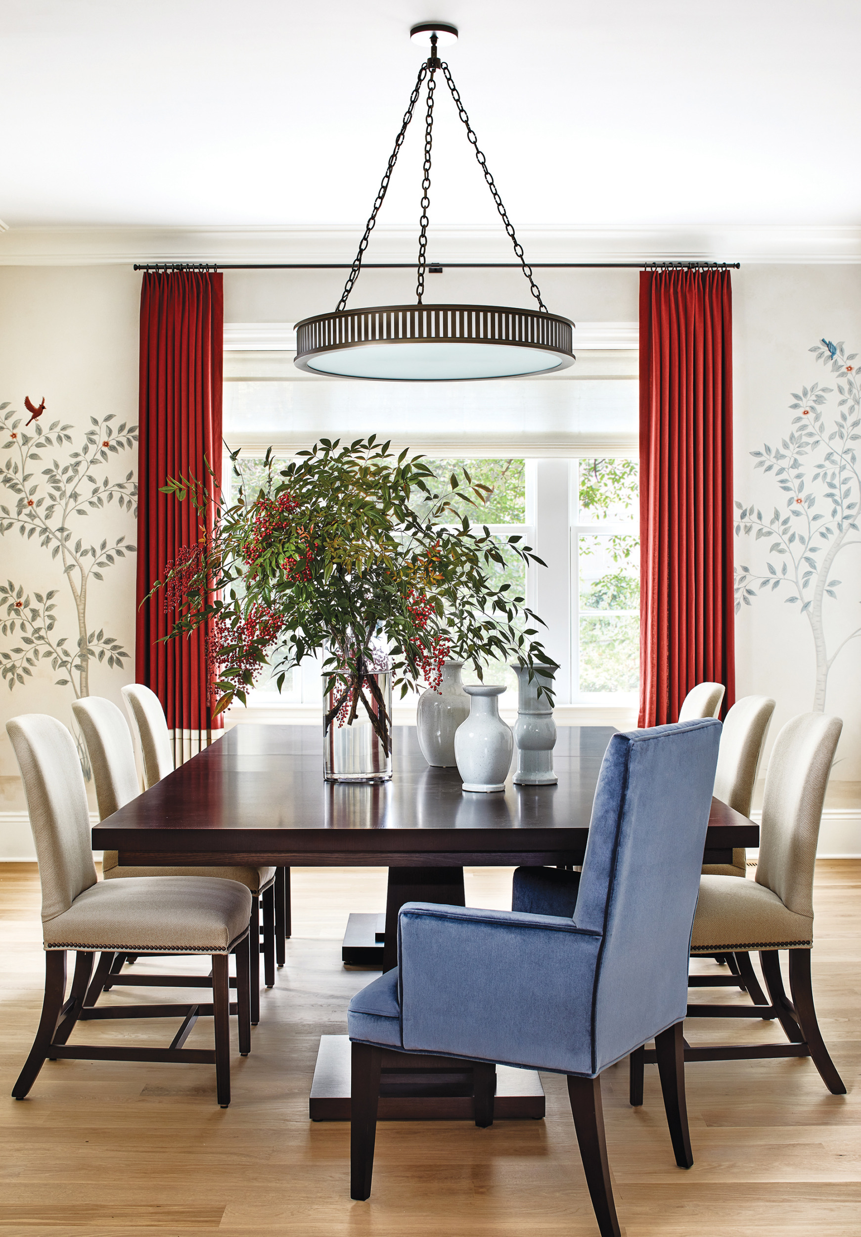 Dining room with a wall mural by Artstar Custom Paintworks | Home and Design