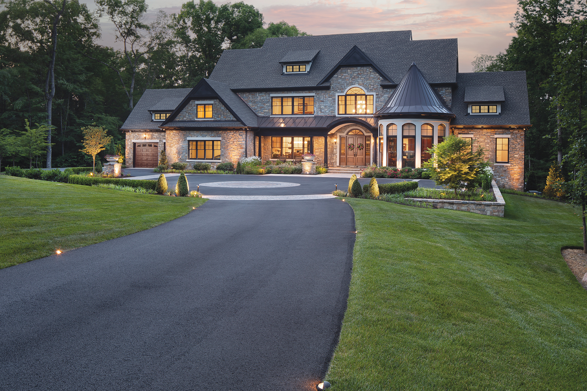 Cooke’s Residence landscape by Kane Landscapes, Inc. | Home and Design Magazine